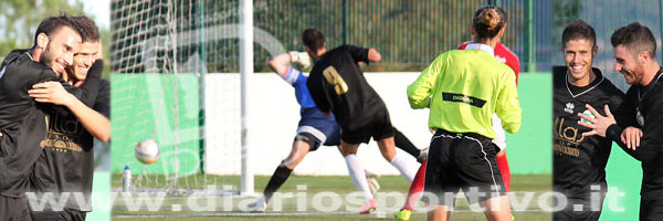 Il gol di Antonio Mesina festeggiato dai compagni di squadra Farci e Massessi